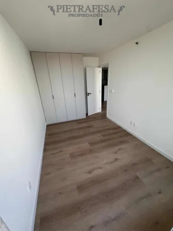 Apartamento ID.13426 - Apartamento en alquiler, 1dormitorio, 1baño, terraza, cochera. Parque Miramar.
