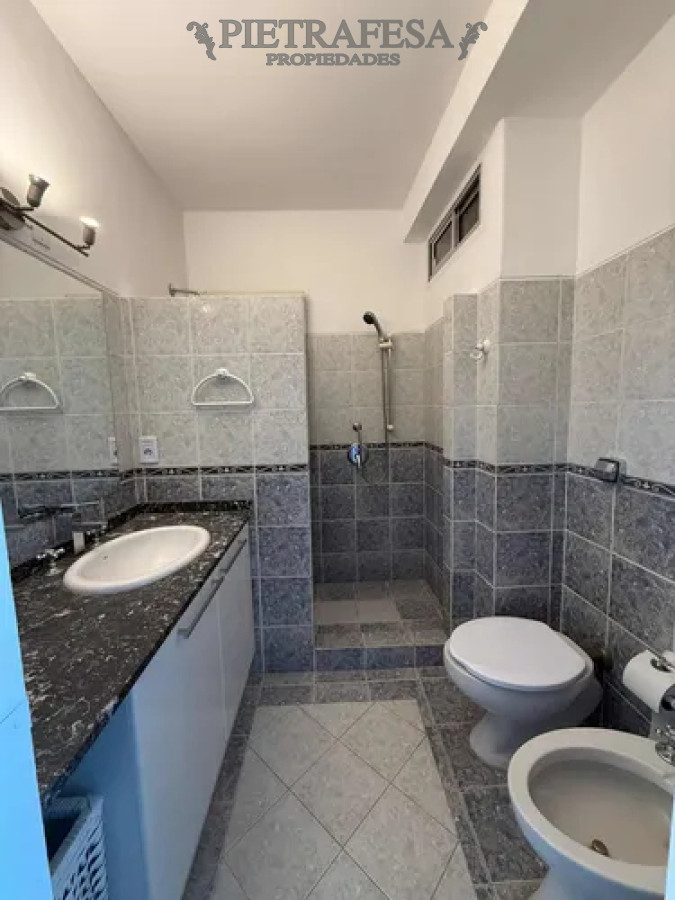 Apartamento ID.13629 - Apartamento en alquiler, 2dormitorios, 2baños, cochera. Puerto de Buceo.