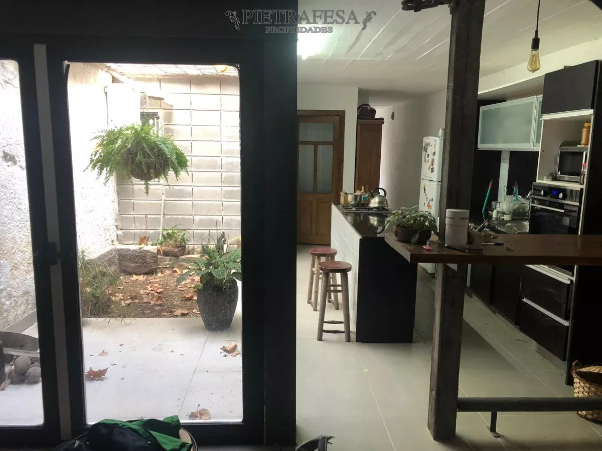 Apartamento ID.6325 - Apartamento en venta 2 dormitorios, 2 baños, patio y barbacoa, Maldonado, Palermo. 