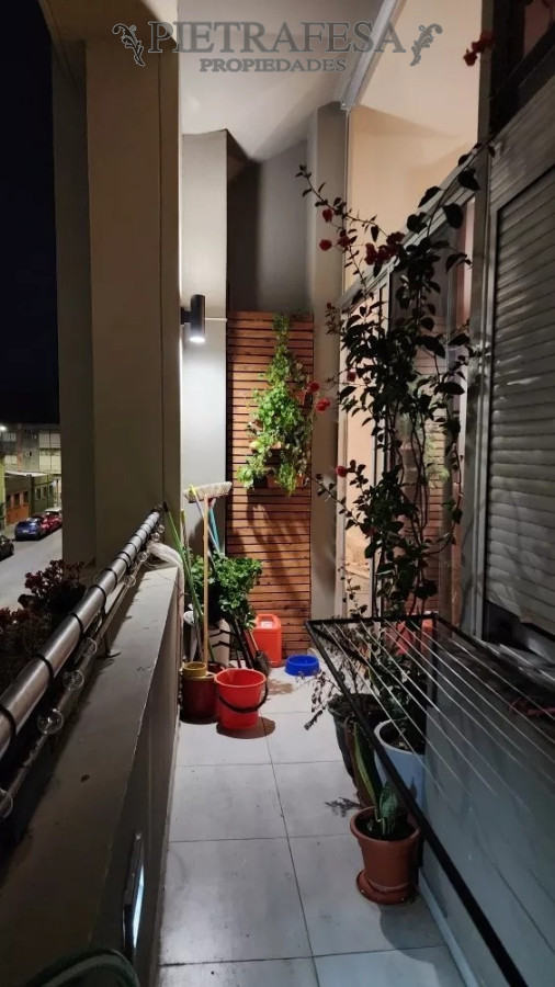 Apartamento ID.5990 - Apartamento en venta con renta,2 dormitorios, 1 baño y balcón-Martin García -Aguada 