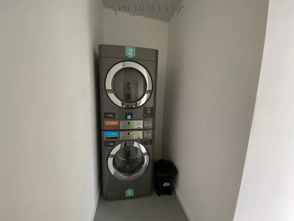 Apartamento ID.9448 - Apto en venta con renta, 1 dormitorio, 1 baño, terraza-Punta Carretas