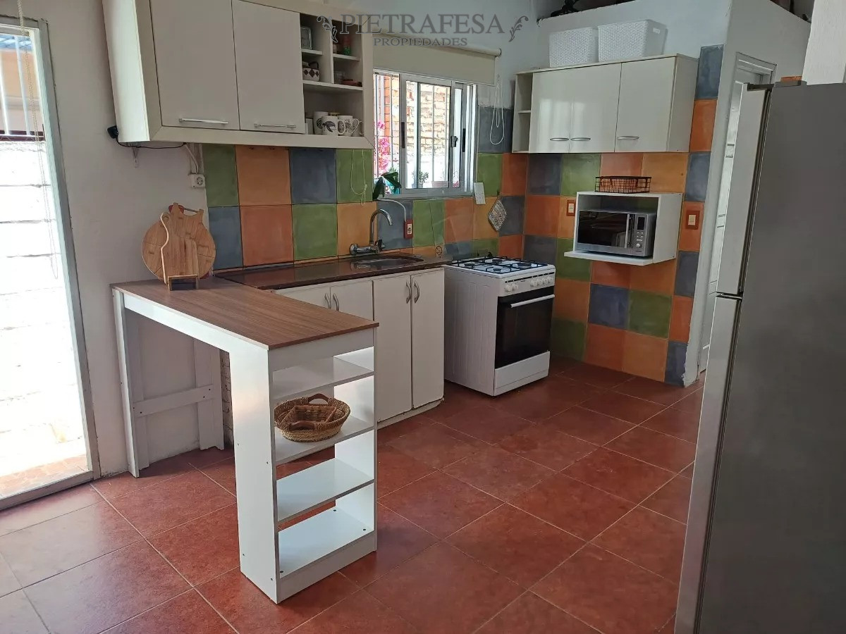 Apartamento ID.12395 - Apto en alquiler  1 dormitorio, 1 baño y patio-Jacinto Vera, 