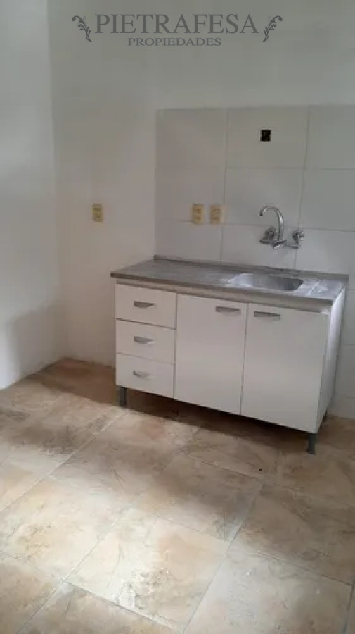 Apartamento ID.13511 - Apartamento en alquiler, 2dormitorios, 1baño, patio. Villa Muñoz.
