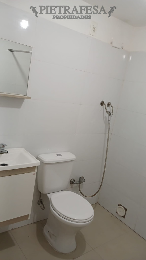 Apartamento ID.1624 - Apartamento en alquiler 1 dormitorio - 1 baño - Colonia - Tres Cruces