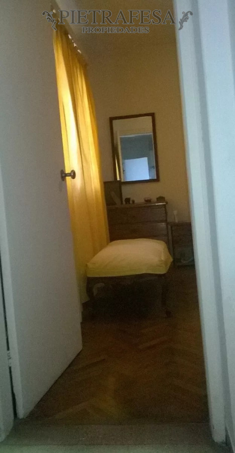 Apartamento ID.6468 - Apartamento en venta -CON RENTA 1 dormitorio , 1 baño y patio- Canelones- Ciudad Vieja. 