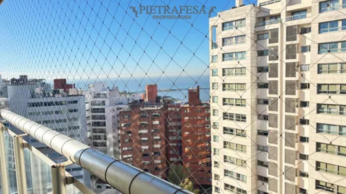Apartamento ID.13820 - Apartamento en Torres Náuticas - amueblado, 3 dormitorios, 2 baños, terraza, garaje. Pocitos.