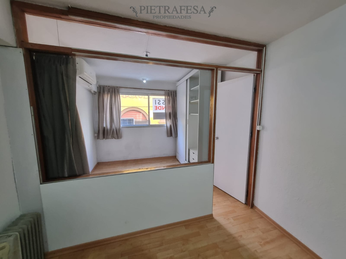 Apartamento ID.14648 - Apartamento, Monoambiente en Alquiler con divisiones - Cordón 