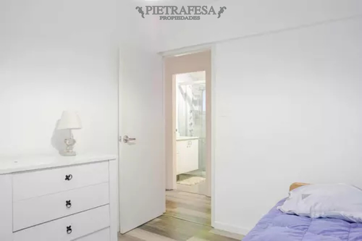Apartamento ID.12431 - Apartamento en alquiler, 3dormitorios, 2baños, terraza, garaje, amueblado. Malvin.