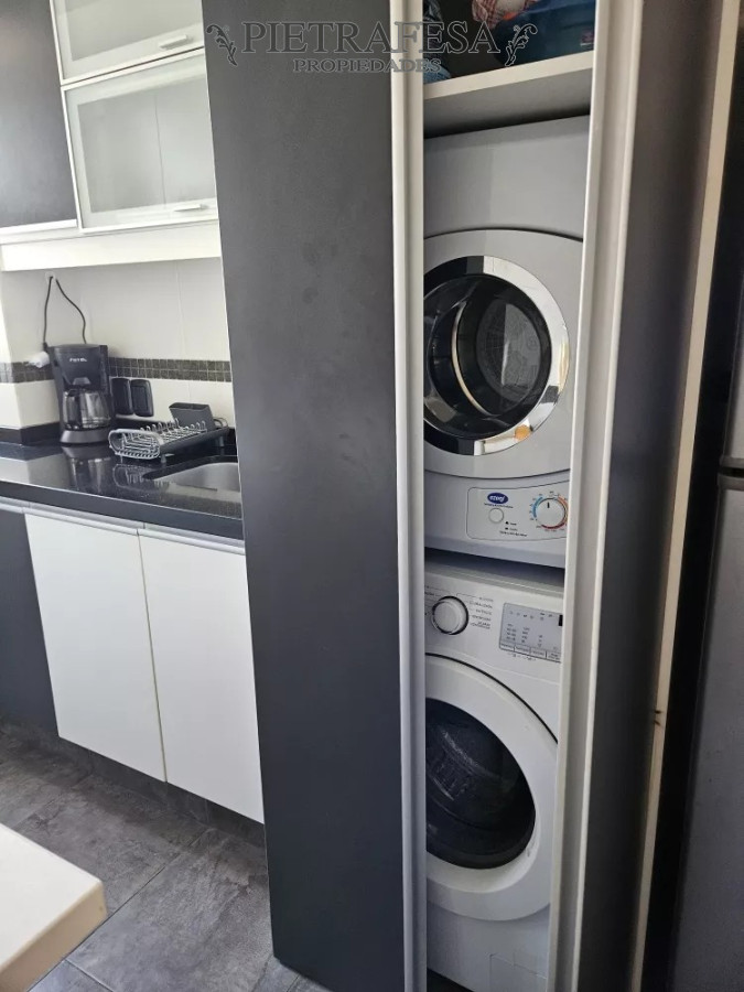 Apartamento ID.9624 - Apto en venta 2 dormitorio, 1 baño, cochera-Pocitos