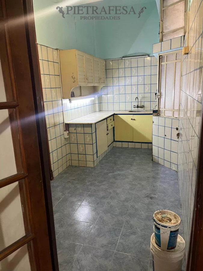 Apartamento ID.12083 - Apto en venta 3 dormitorios, 1 baño-Centro 