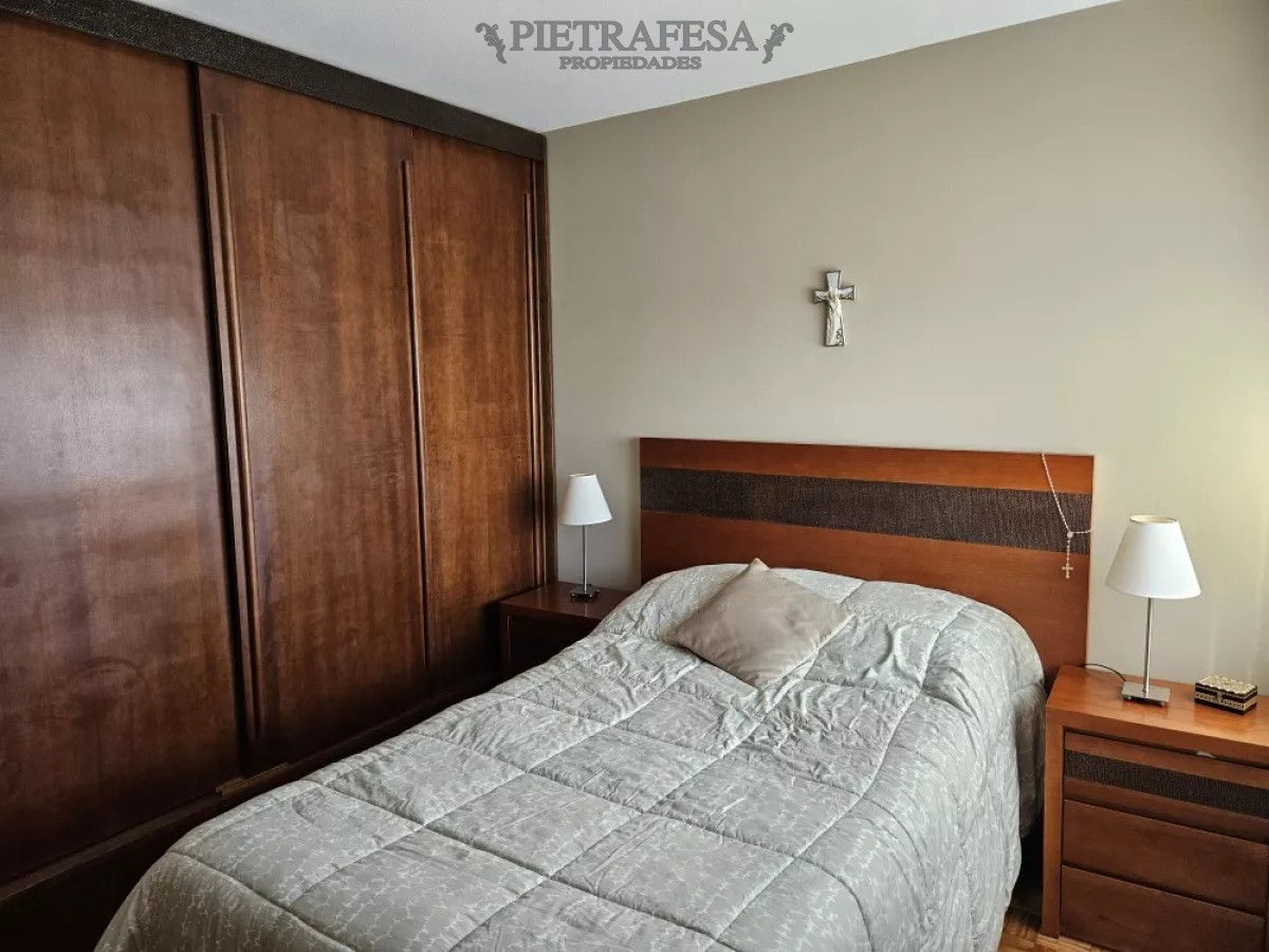 Apartamento ID.9624 - Apto en venta 2 dormitorio, 1 baño, cochera-Pocitos