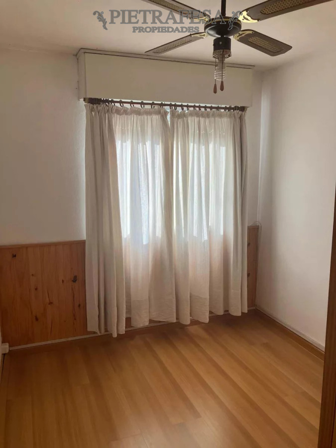 Apartamento ID.8050 - Apartamento en venta 3 dormitorios, 1 baño- Jaime Roldos y Pons-Pérez Castellanos
