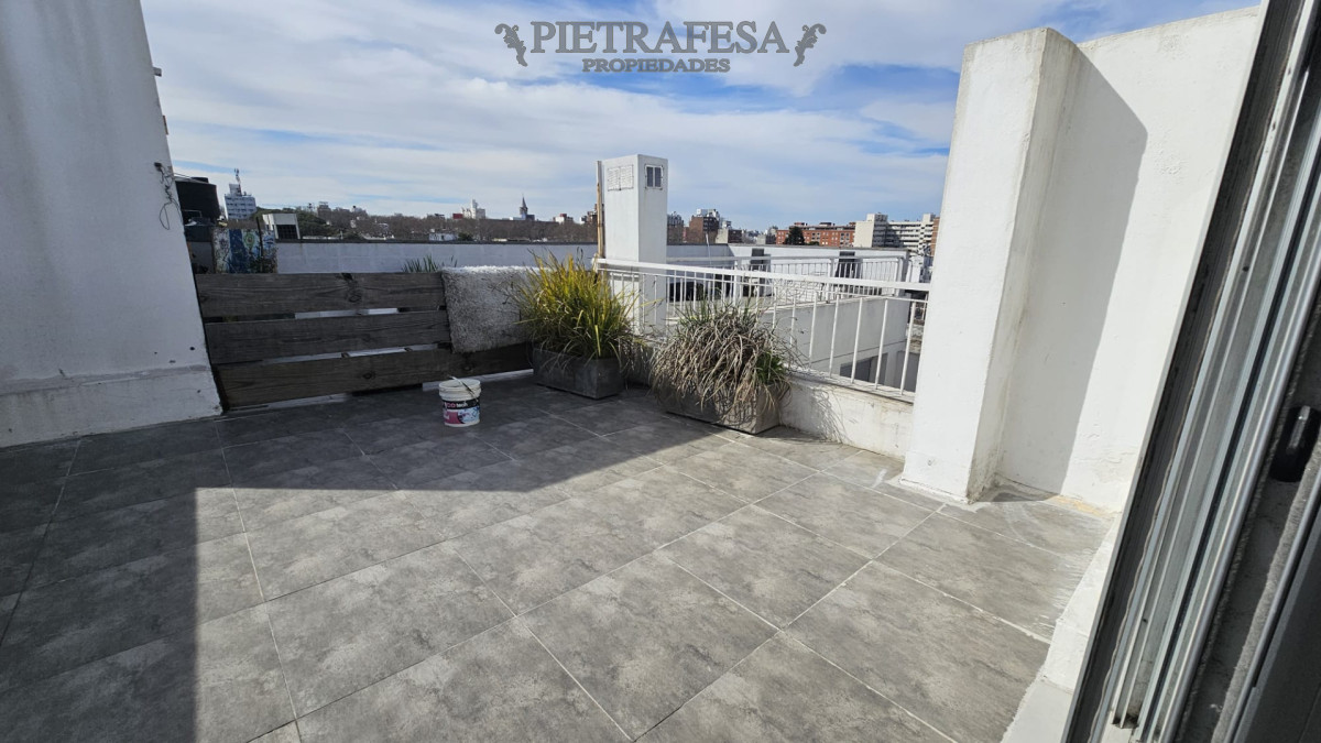 Apartamento ID.8119 - Apartamento en alquiler, 1 dormitorios, 1 baño y patio-Magallanes- Palermo