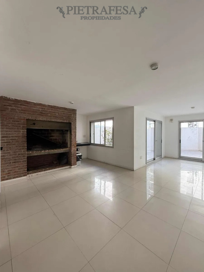 Apartamento ID.13427 - Apto en venta 3 dormitorios, 3 baños, gje- Patio ,Pocitos