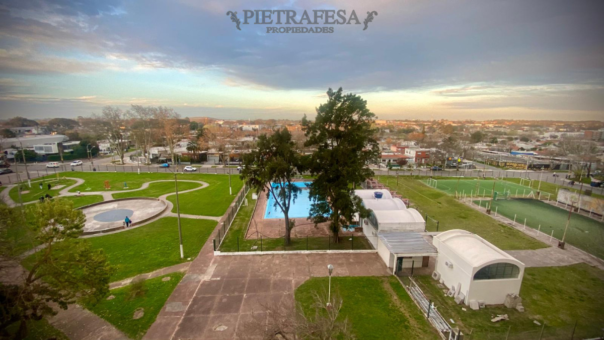 Apartamento ID.4531 - Apartamento en venta 3 dormitorios, 1 baño, terraza - Cno Carrasco-Malvin Norte