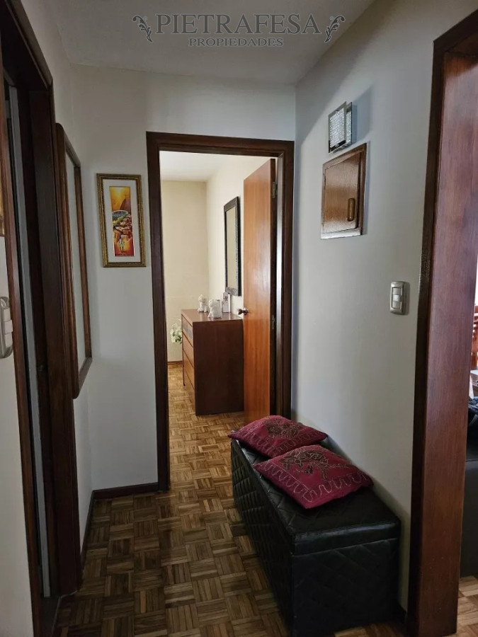 Apartamento ID.9624 - Apto en venta 2 dormitorio, 1 baño, cochera-Pocitos