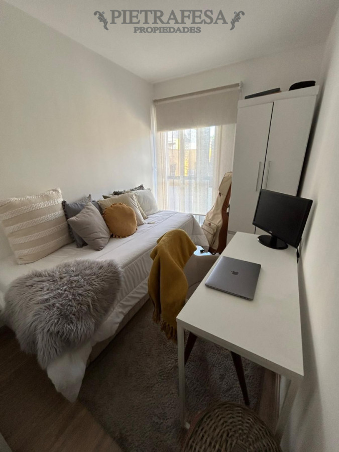 Apartamento ID.15087 - Apartamento en venta, 2 dormitorios, 1 baño, terraza con parrillero. Palermo.