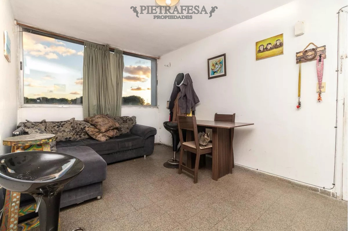 Apartamento ID.9799 - Apto en venta 3 dormitorios, 1 baño- Mercado Modelo