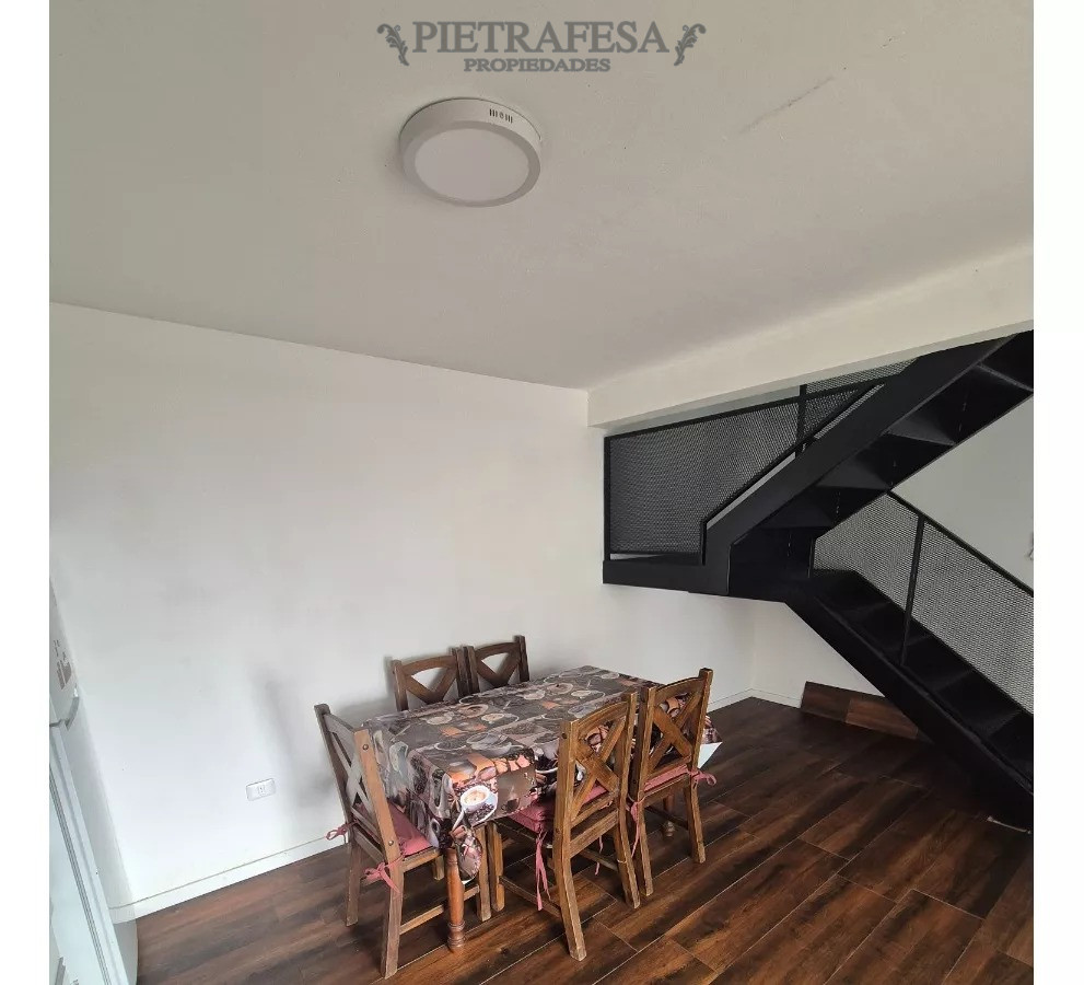 Apartamento ID.12033 - Dúplex en venta 2 dormitorios, 1 baño y patio-Unión