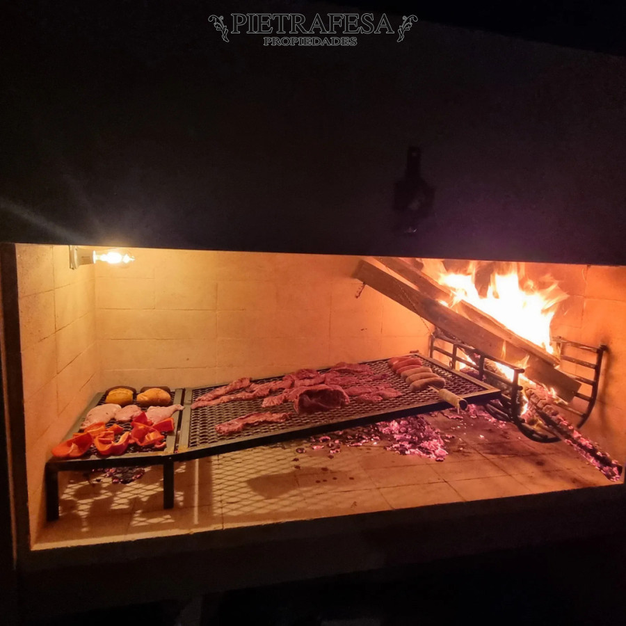 Apartamento ID.15379 - Penthouse en venta, 1 dormitorio, 1 baño, terraza con parrillero. Amueblado. Cordón.