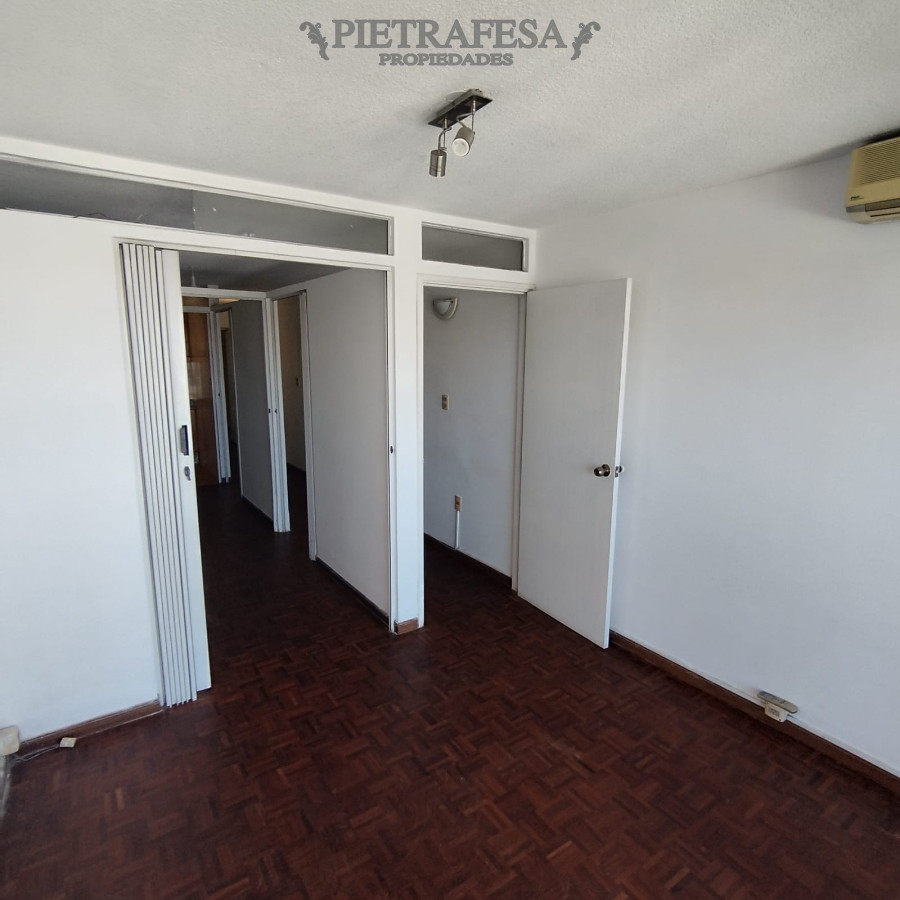Apartamento ID.14628 - Monoambiente en alquiler con divisiones y terraza