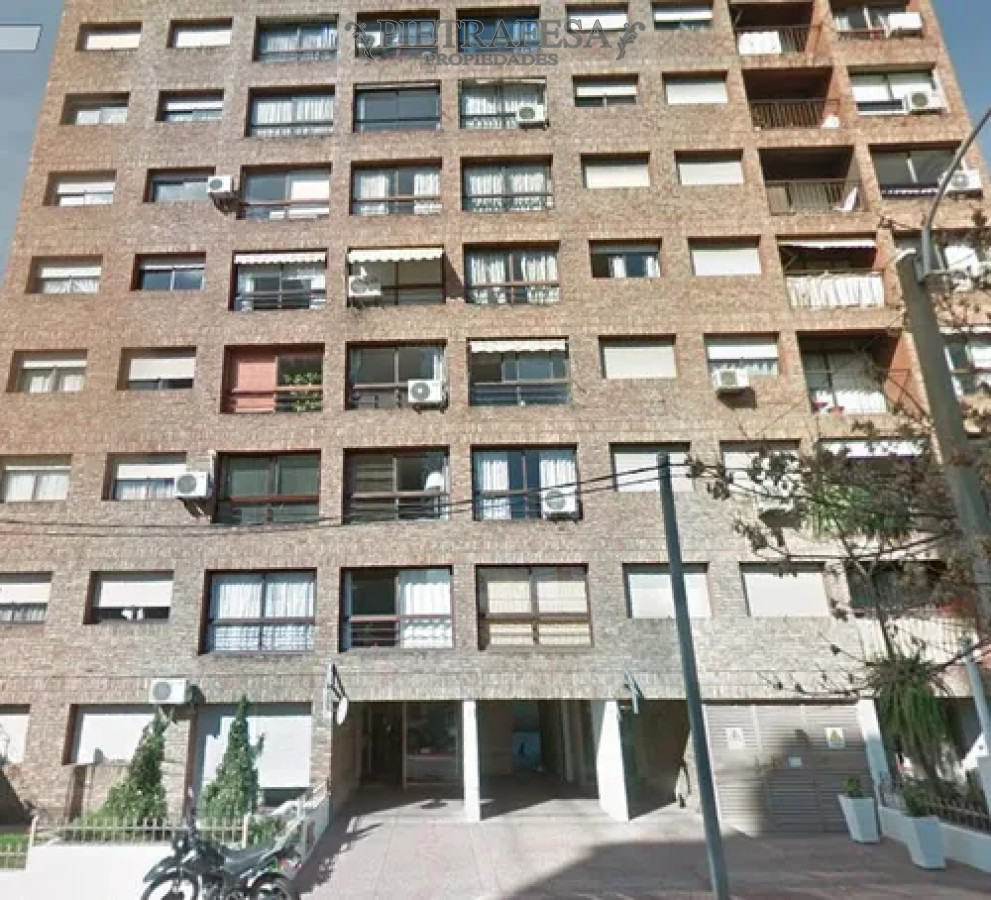 Apartamento ID.13902 - Apartamento en alquiler, 2 dormitorios, 1 baño, terraza lavadero. Pocitos.