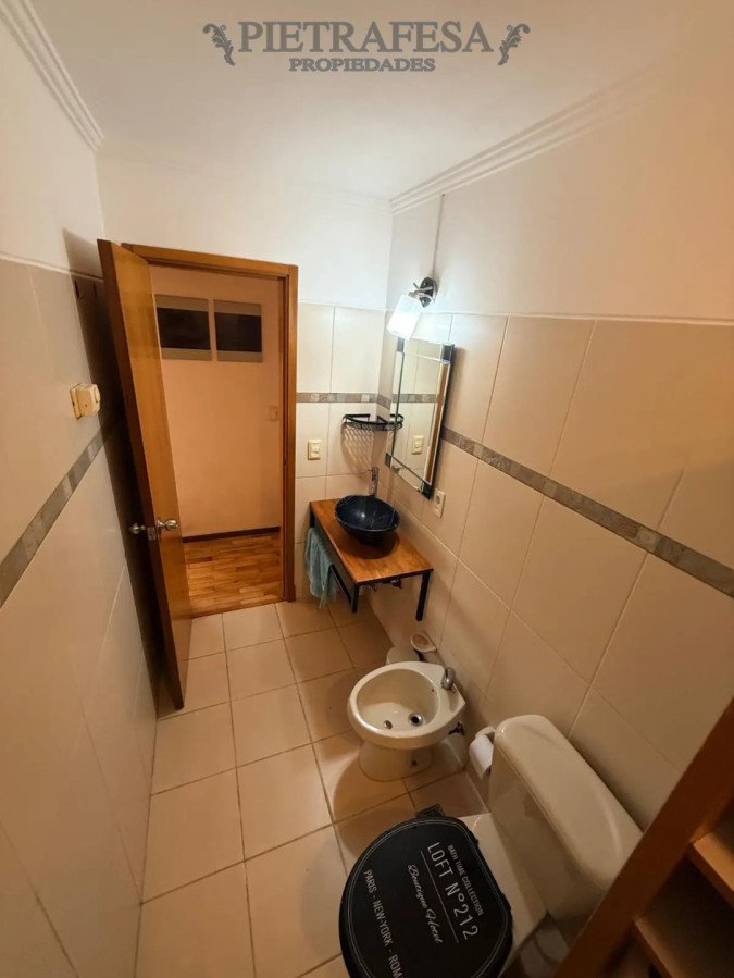Apartamento ID.15777 - Apartamento en venta, 2 dormitorios, 1 baño, terraza, garaje. Aguada.