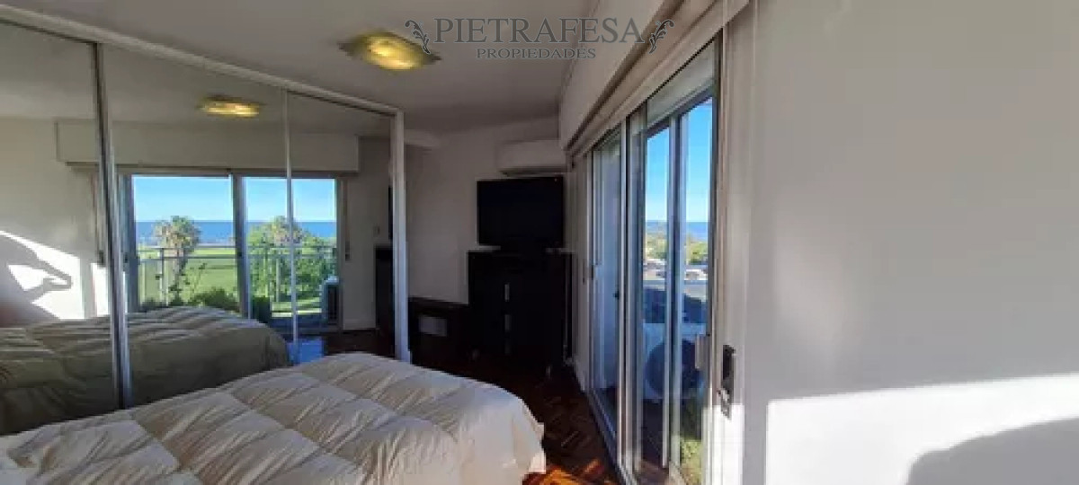 Apartamento ID.12424 - Apartamento en alquiler, 4dormitorios, 3baños, terraza, cochera, amueblado. Punta Carretas.