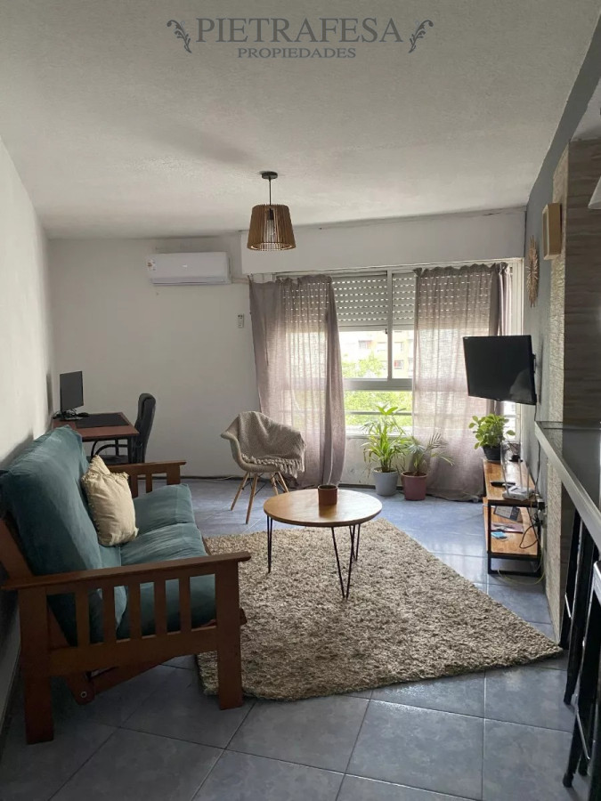 Apartamento ID.10128 - Apto en venta amueblado, 1 dormitorio, 1 baño-Tres Cruces