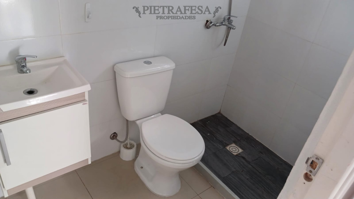 Apartamento ID.1622 - Monoambiente en alquiler - Colonia - Tres Cruces 