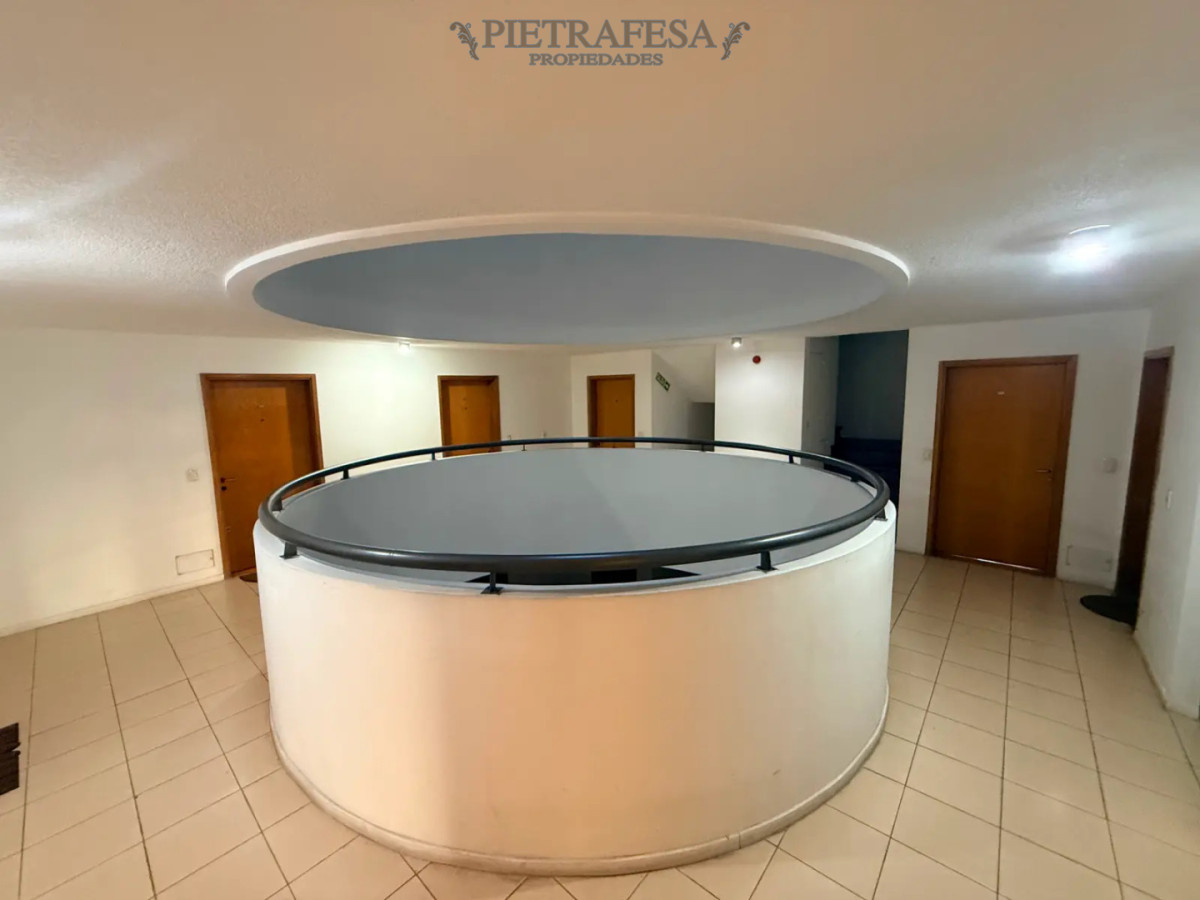 Apartamento ID.15777 - Apartamento en venta, 2 dormitorios, 1 baño, terraza, garaje. Aguada.
