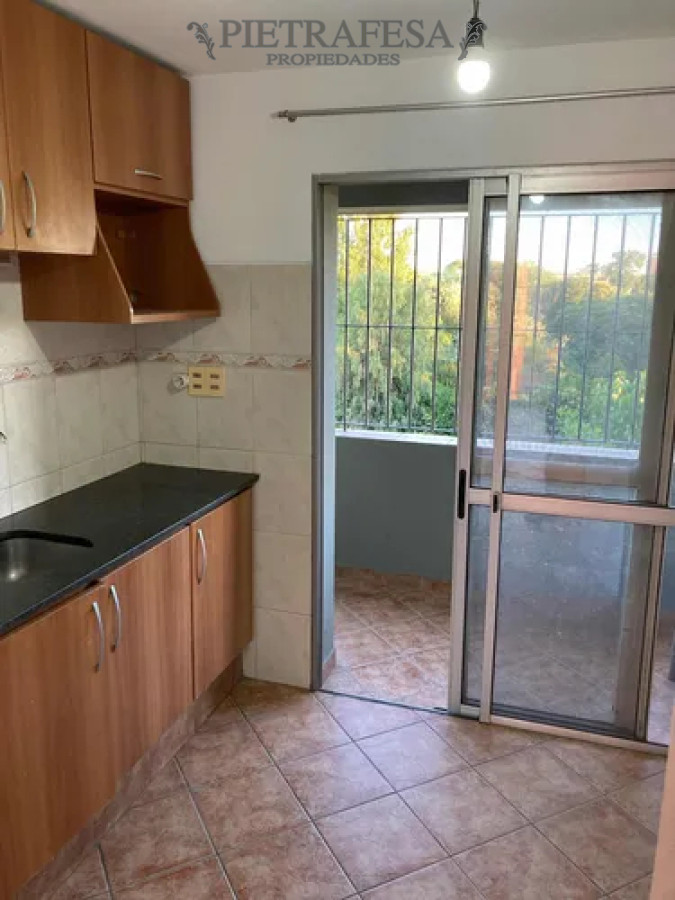 Apartamento ID.14453 - Apartamento en venta, 3 dormitorios, 1 baño, terraza lavadero, cochera. Malvin Norte.