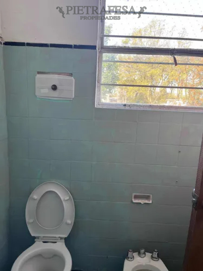 Apartamento ID.14182 - Apartamento en alquiler, 1 dormitorio, 1 baño, balcón, patio. Colon. 