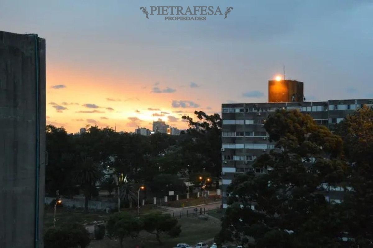 Apartamento ID.1346 - Apartamento en venta 3 dormitorios 1 baño-estacionamiento-EE 71-Malvin Norte