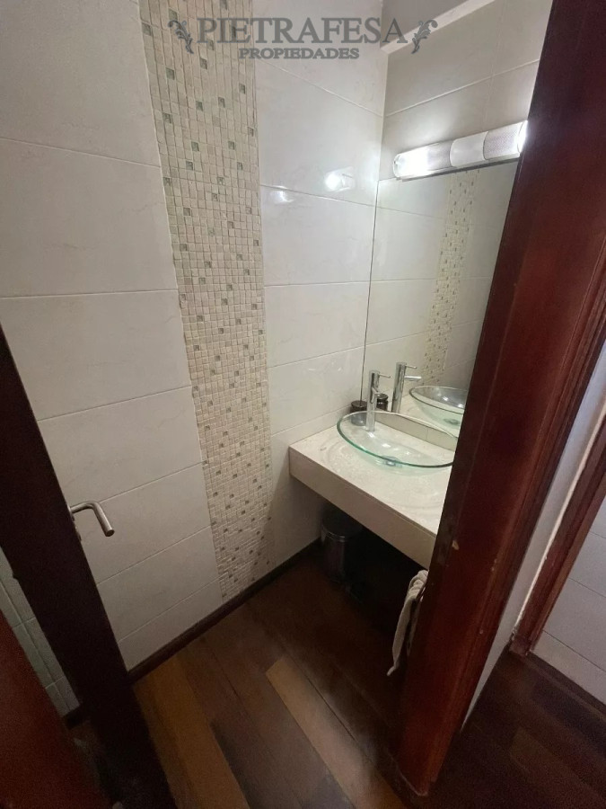 Apartamento ID.11055 - Penthouse en venta 3 dormitorios, 5 baños, terraza, gje-Pocitos 