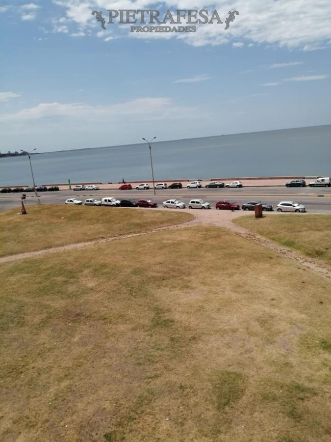 Apartamento ID.4329 - Apartamento en venta - 2 dormitorios 1 baño con terraza - Reconquista - Ciudad Vieja