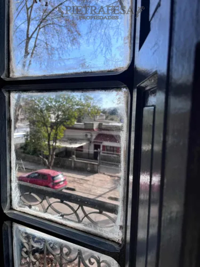 Apartamento ID.14182 - Apartamento en alquiler, 1 dormitorio, 1 baño, balcón, patio. Colon. 