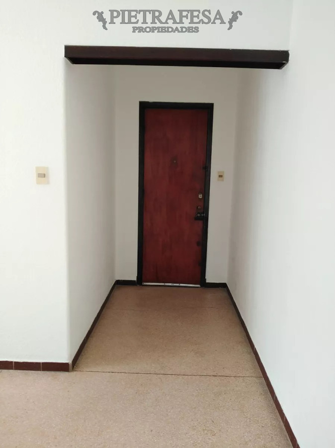 Apartamento ID.6752 - Apartamento en venta con renta 2 dormitorios, 1 baño-Andrés Aguiar -Buceo