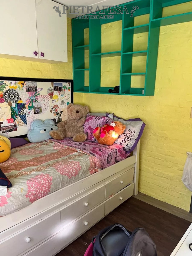 Apartamento ID.11916 - Dúplex en venta 2 dormitorios, 1 baño, patio -Colón