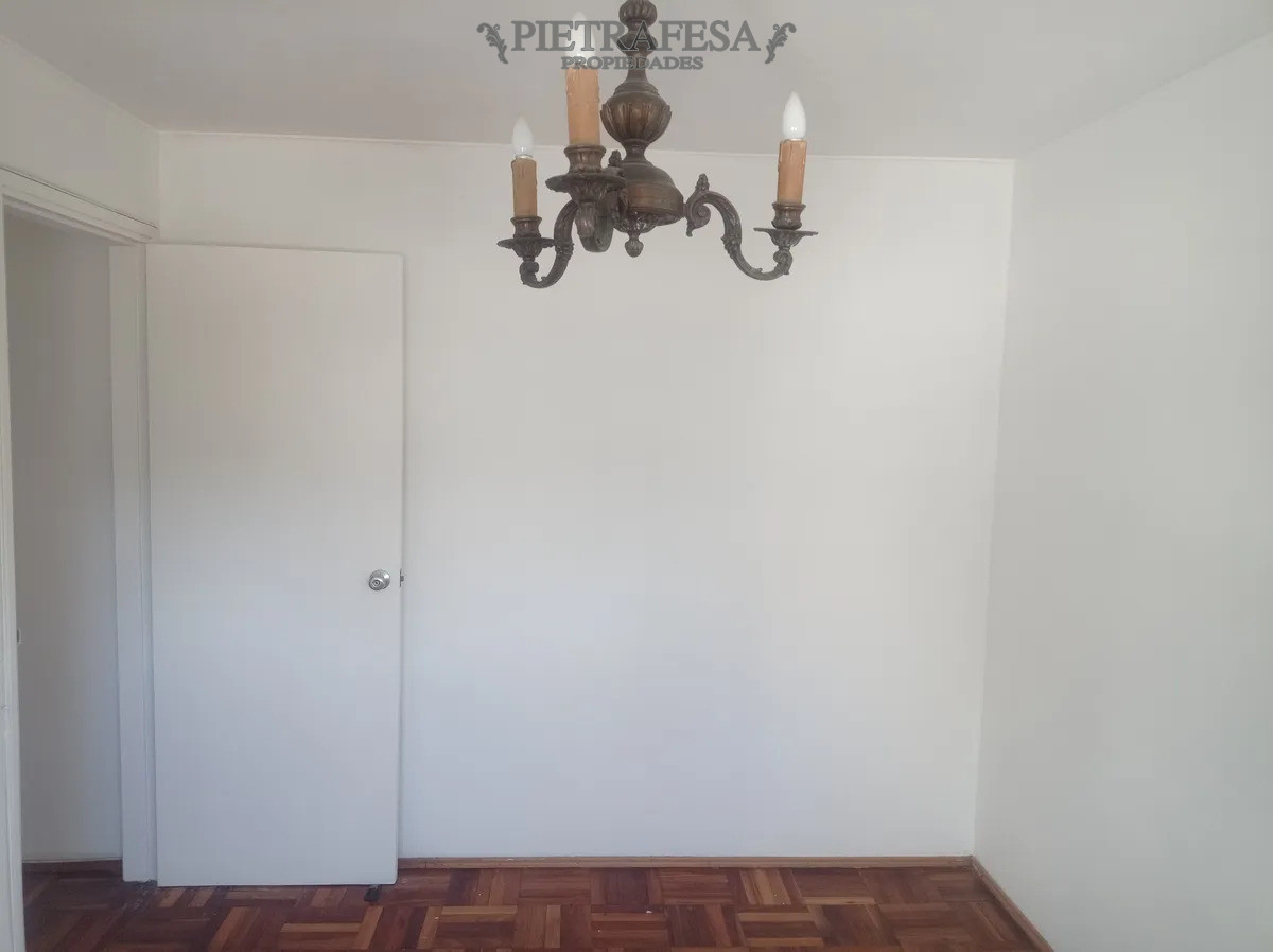 Apartamento ID.15034 - Apartamento en venta, 2 dormitorios, 1 baño, terraza. Centro.