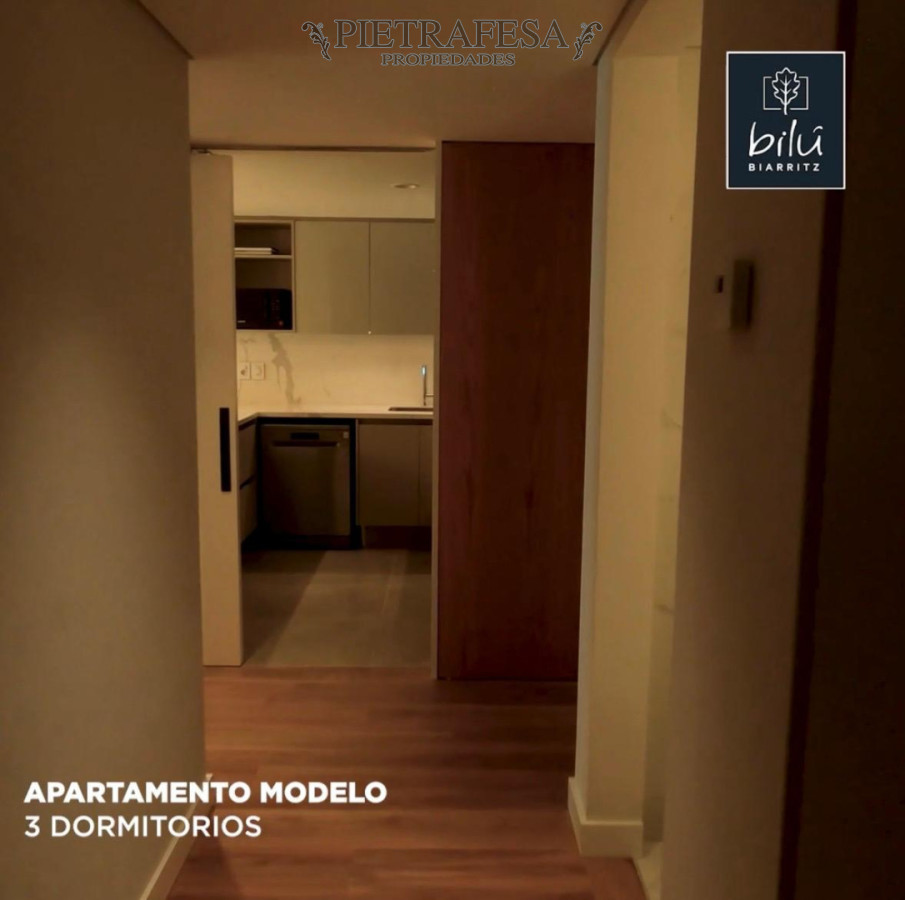 Apartamento ID.14255 - Apartamento de lujo Punta Carretas · 3 dormitorios · 4 baños · a metros del mar!