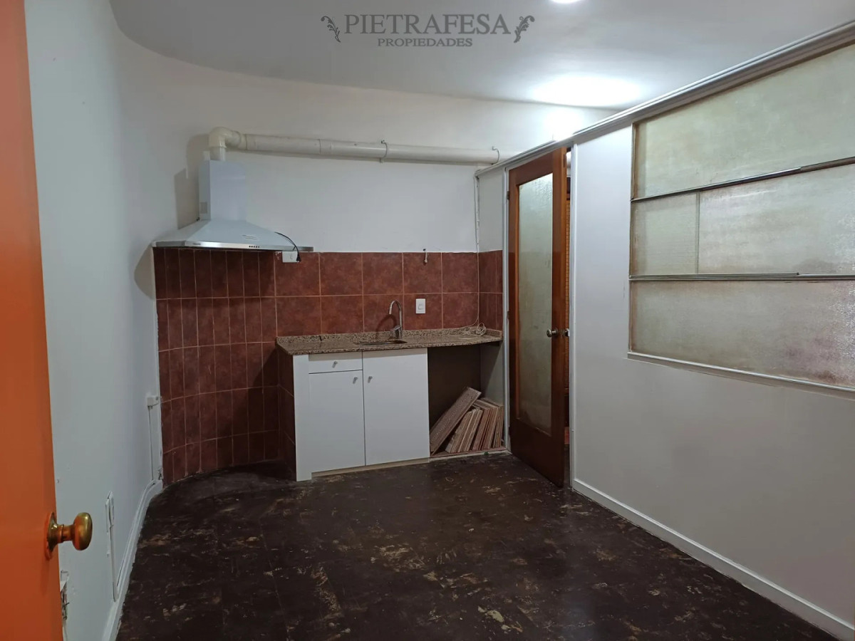 Apartamento ID.10493 - Apto en alquiler, 1 dormitorio, 1 baño. Ciudad Vieja.