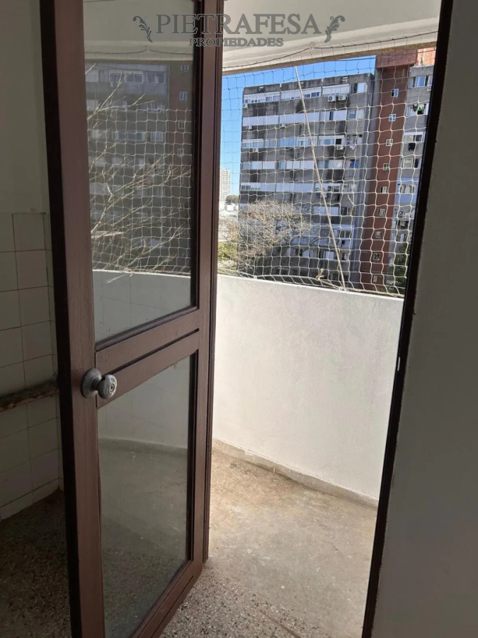 Apartamento ID.16587 - Venta de apartamento, 2 dormitorios , 1 baño . Euskalerria 70