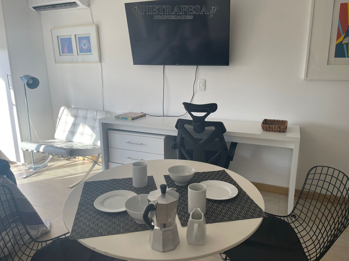 Apartamento ID.13923 - Monoambiente en 21 de Setiembre - Tercer piso - Amueblado