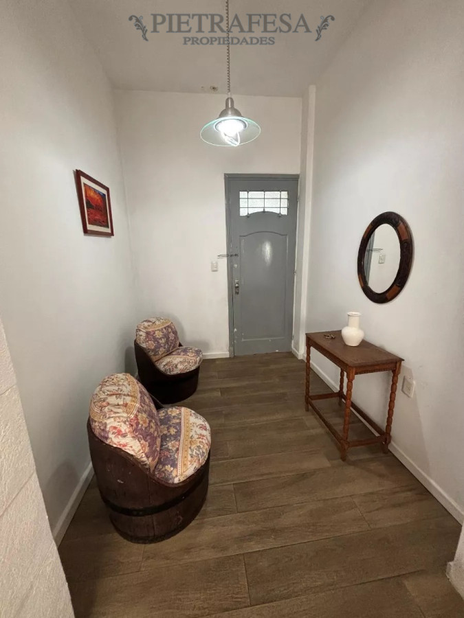 Apartamento ID.12128 - Apto en venta con RENTA 2 dormitorios, patio-Centro 