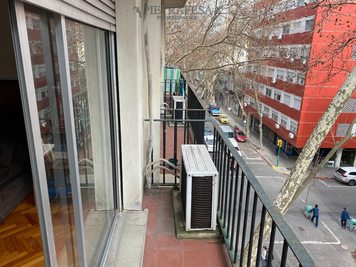 Apartamento ID.12794 - Apartamento en alquiler, 1dormitorio, 1baño, balcón, amueblado. Centro.