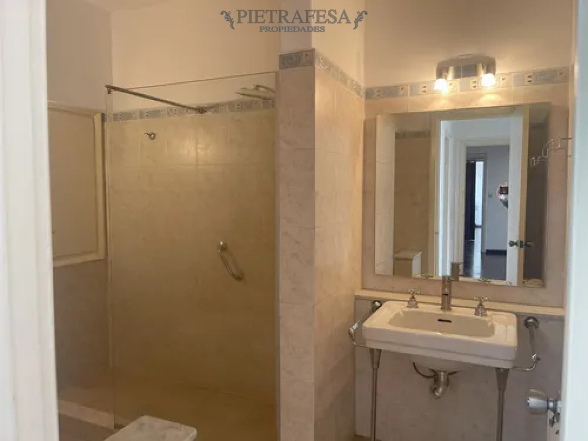 Apartamento ID.14028 - Apartamento en alquiler, 4 dormitorios, 3 baños, terraza lav, garaje. Cordón.