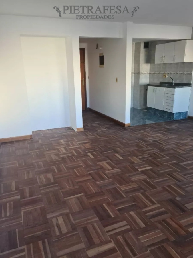 Apartamento ID.9011 - Apartamento en alquiler, Monoambiente, 1 baño, terraza. Centro.
