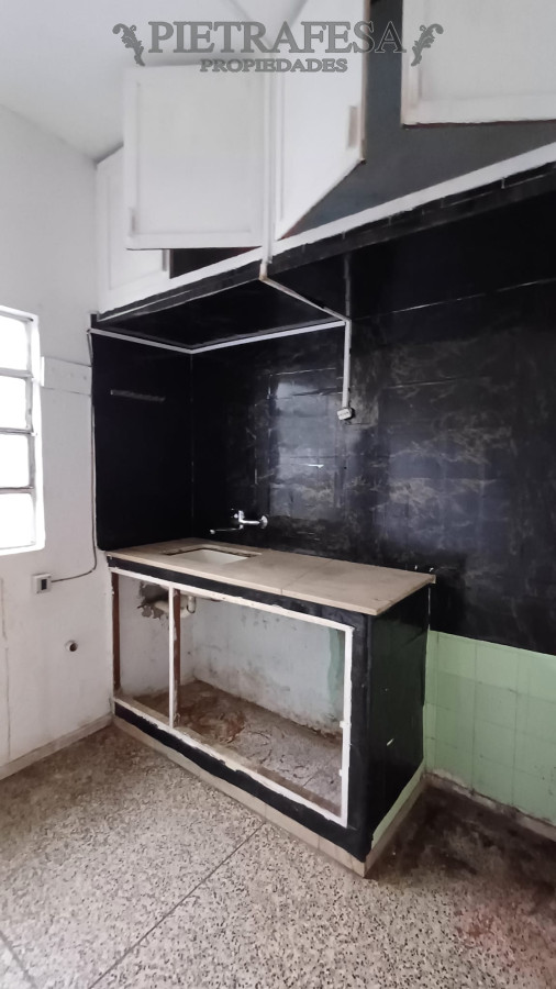 Apartamento ID.13696 - Apartamento en alquiler, 1 dormitorio, 1baño, patio. Unión.