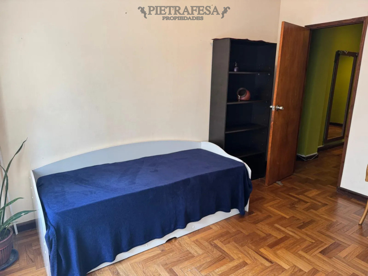 Apartamento ID.15715 - Apartamento en venta, 3 dormitorios, 1 baño. Centro.